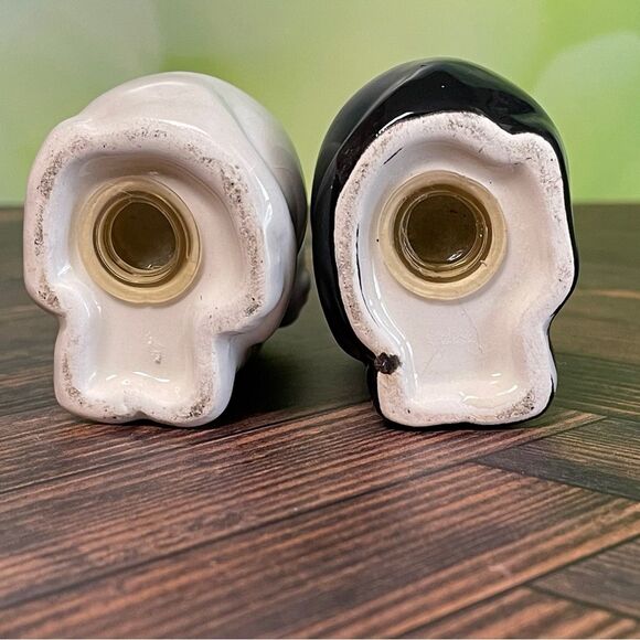 Vintage Black & White Kitty Cat Salt & Pepper Shakers – Mid-Century Charm - Picture 7 of 10